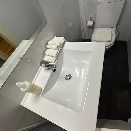 Flat Da Bica Chiado * Lisbon