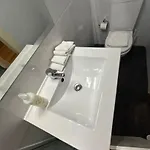 Flat Da Bica Chiado * 리스본